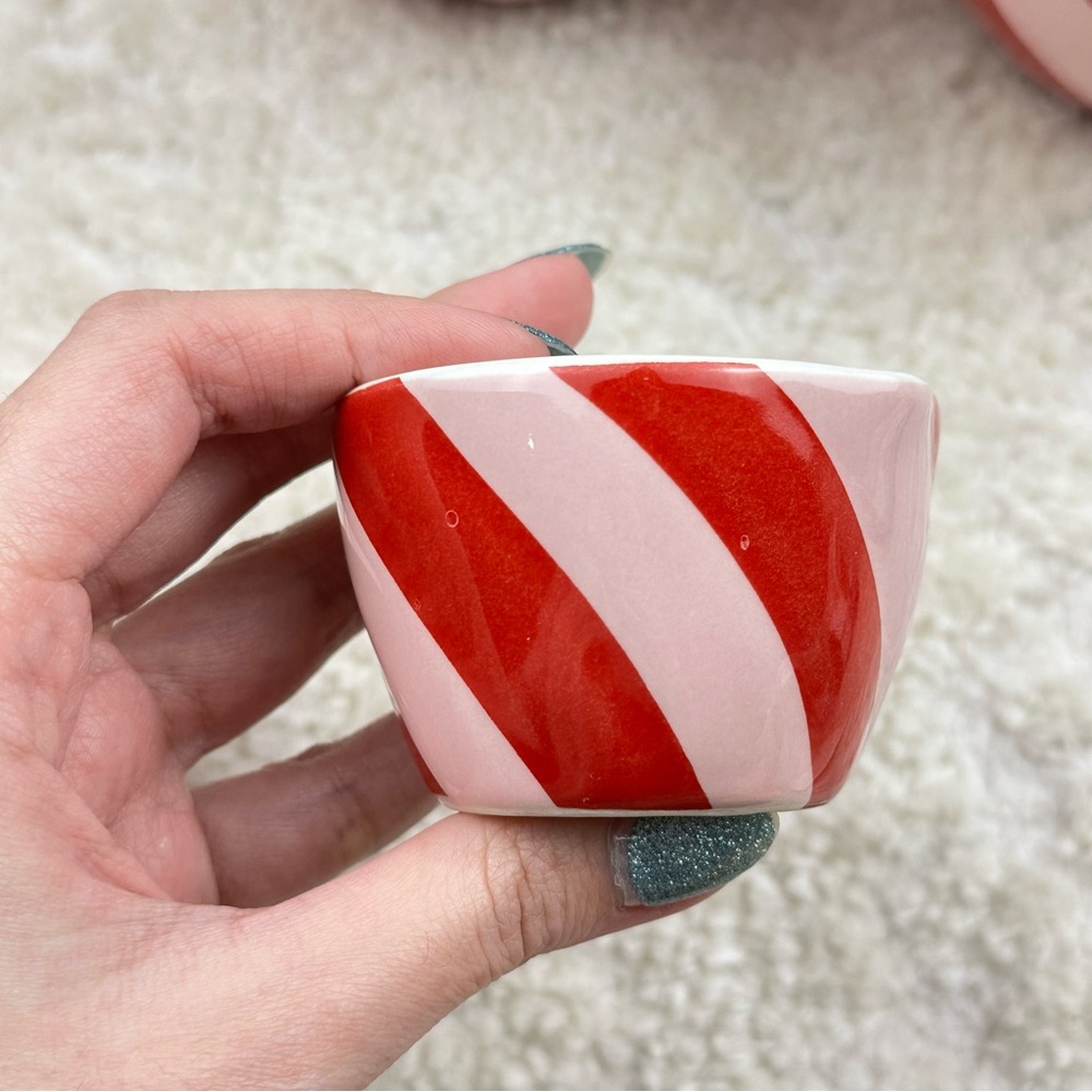 Rae Dunn Measuring Cup - Picture 6 of 10